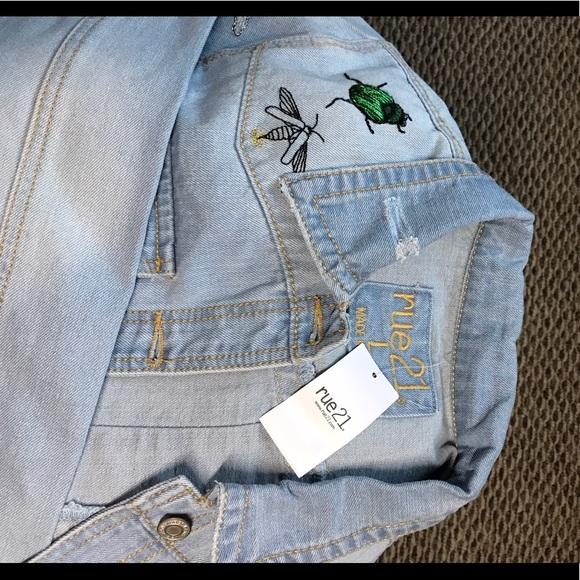 hand embroidered jean jacket - Picture 2 of 6